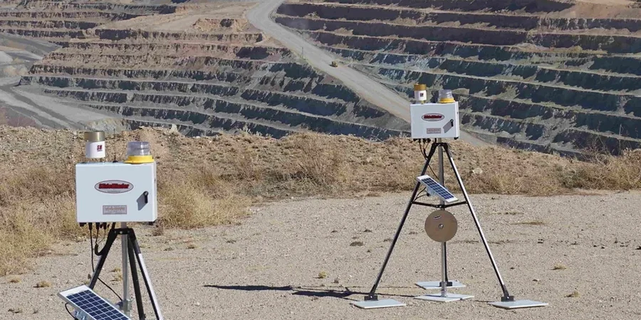 Monitoreo Geotécnico de Excavaciones en Calama: Control Activo en Suelos Salinos